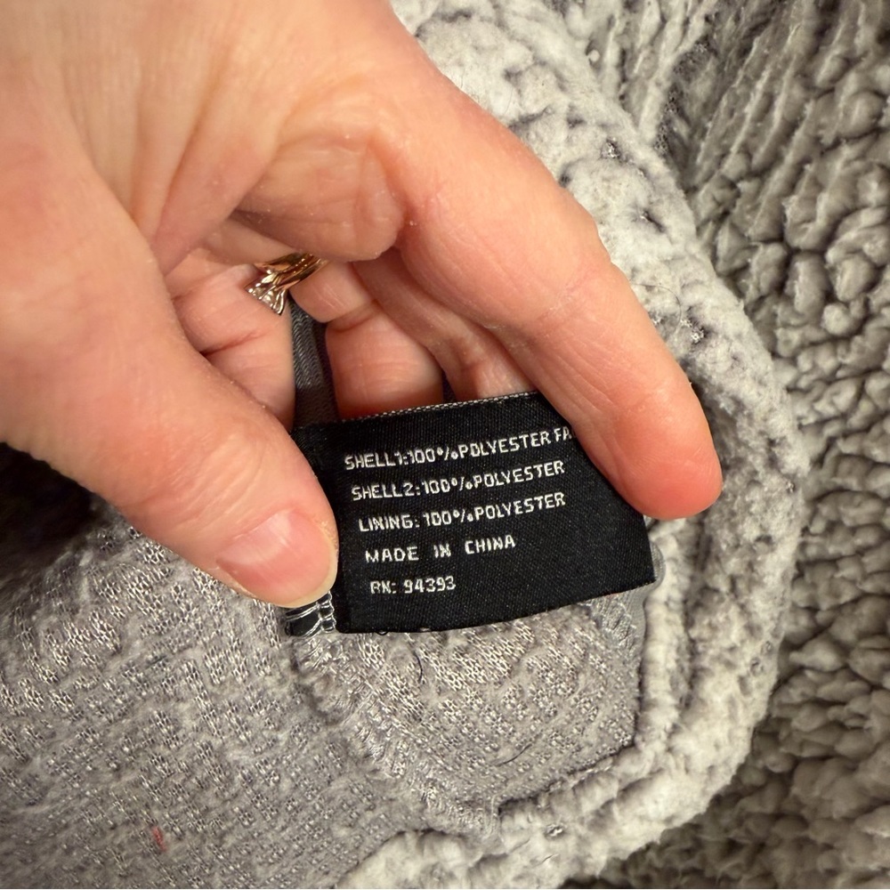 Altar'd State S Gray and Cream Sherpa Hoodie With Front Pocket Quarter Zip - Picture 5 of 9